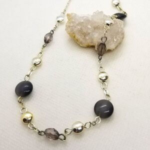 Simplistic feminine beaded lilac‎ necklace